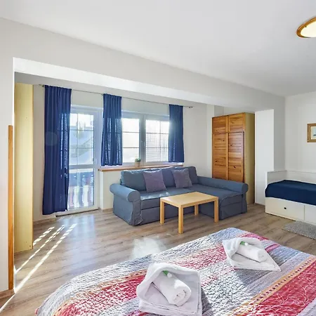 King Size Apartman Pension Monika