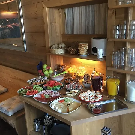 King Size Apartman Pension Monika Apartment