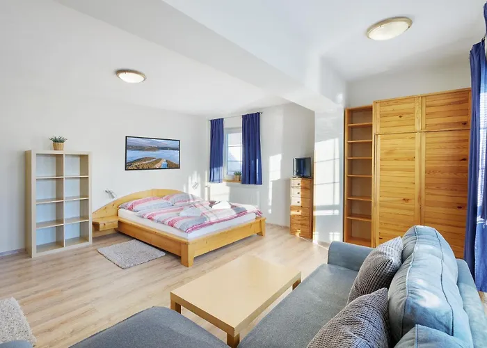 King Size Monika Špindlerŭv Mlýn